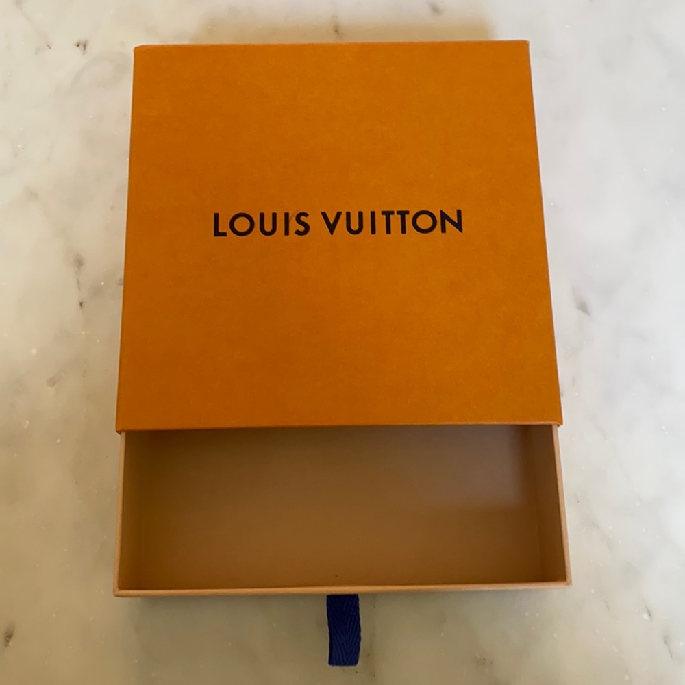 Louis Vuitton belt box
